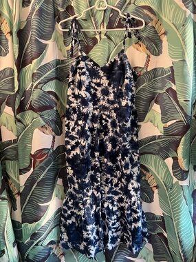 GAP Navy and White Tie-Dye Smocked sun dress with pockets size 8